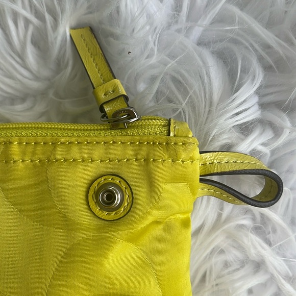 Coach Signature Nylon Cosmetic Bag Citrine/yellow, Mint Condition - Picture 4 of 12